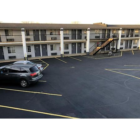 Deluxe Inn & Suites By Oyo Miami Ok Exterior foto